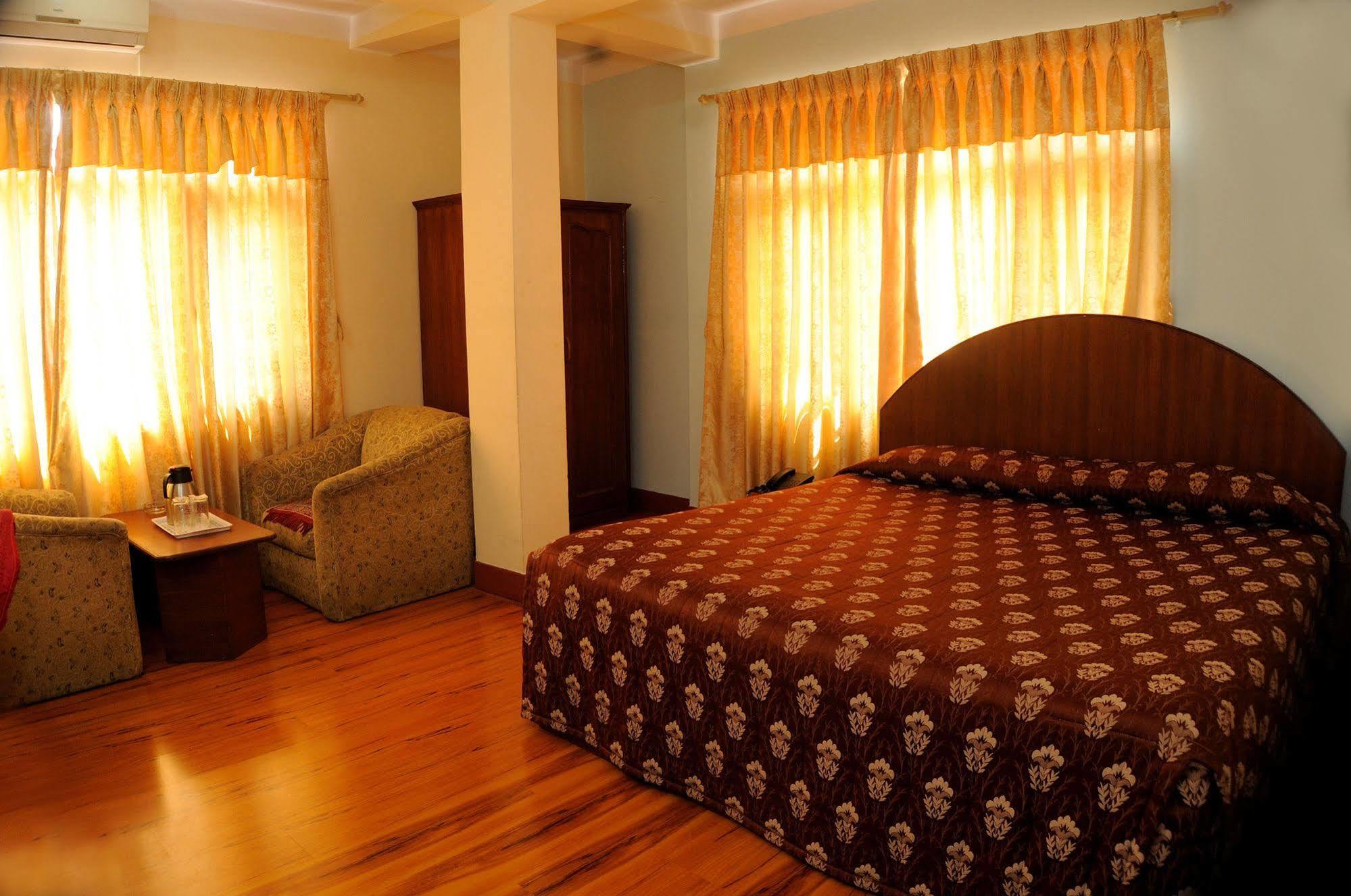 Hotel Brihaspati Kathmandu Exterior foto